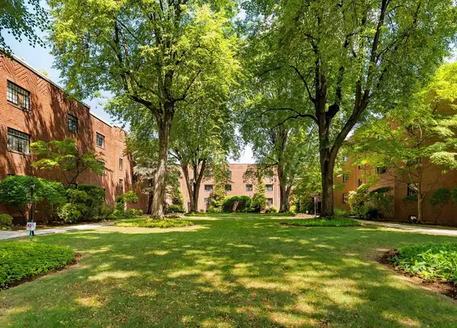 Property at 108 Sewall Ave #6, Brookline, MA, 02446, 2 beds, 1.5 baths, [object Object]