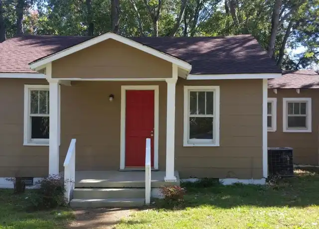 Property at 2612 Huntsville St NW, Huntsville, AL, 35811, 2 beds, 1 bath, [object Object]