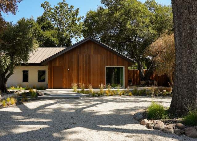 Photo of 302 S Montgomery St, Ojai, CA 93023