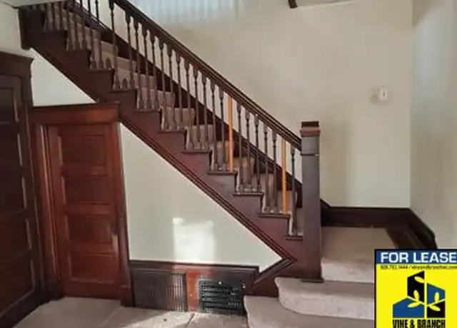 Property at 910 Ontario Ave, Sheboygan, WI, 53081, 5 beds, 1 bath, [object Object]