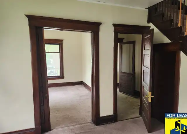 Property at 910 Ontario Ave, Sheboygan, WI, 53081, 5 beds, 1 bath, [object Object]
