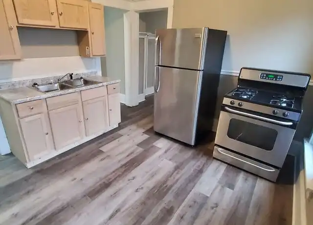 Property at 2709 W Wright St Unit 2709A, Milwaukee, WI, 53210, 3 beds, 1 bath, [object Object]