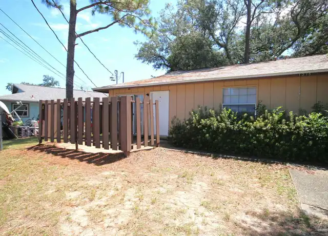 Property at 1375 Bakalane Ct Unit A, Pensacola, FL, 32504, 2 beds, 1 bath, [object Object]