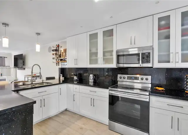 Property at 3750 NW 115th Ave Unit 2-5, Coral Springs, FL, 33065, 3 beds, 2 baths, [object Object]