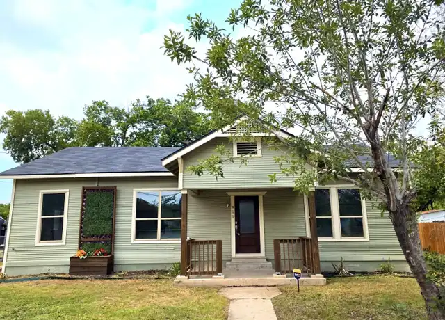 Property at 911 Florida St, San Antonio, TX, 78210, 3 beds, 3 baths, [object Object]