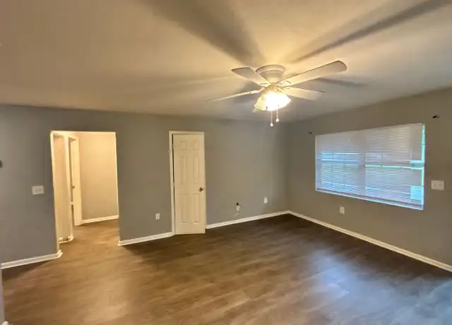 Property at 1101 SW 61st St, Gainesville, FL, 32607, 2 beds, 1 bath, [object Object]