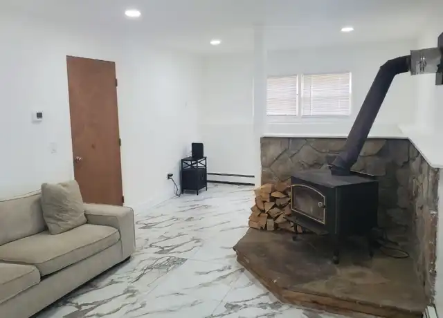 Property at 1 Arthur Rd, Stanhope, NJ, 07874, 1 bed, 1 bath, [object Object]