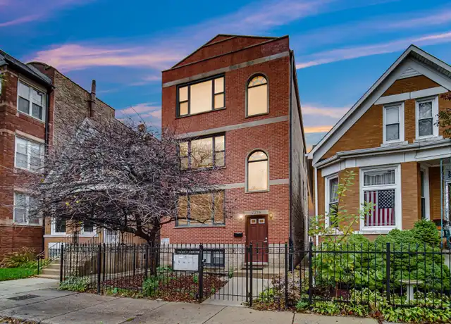 Property at 2218 W Augusta Blvd Unit G, Chicago, IL, 60622, 2 beds, 1 bath, [object Object]