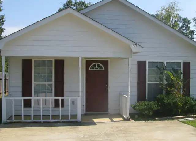 Property at 1929 Knowles Rd, Phenix City, AL, 36869, 3 beds, 2 baths, [object Object]