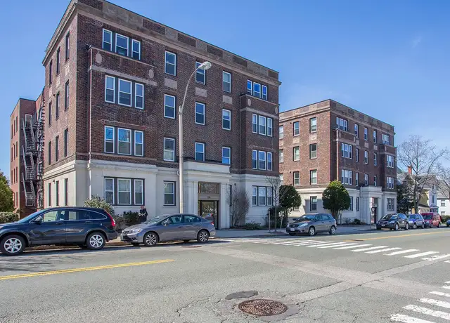 Photo of 136 Highland Ave, Somerville, MA 02143