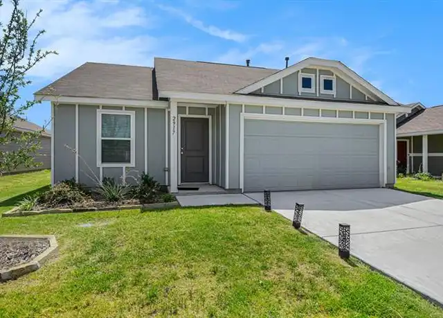Property at 2917 Questa St, Fort Worth, TX, 76119, 4 beds, 2 baths, [object Object]