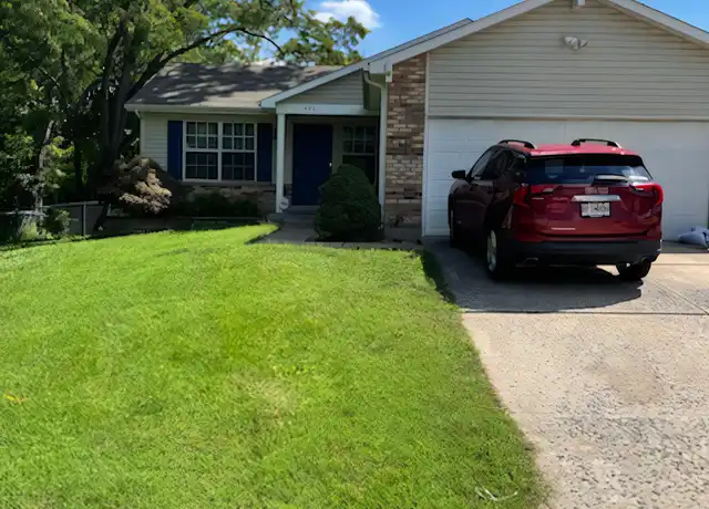 Property at 451 Westminster Dr, Saint Peters, MO, 63376, 3 beds, 2 baths, [object Object]