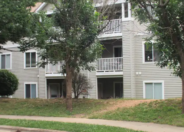 Property at 1401 Collegiate Cir #104, Raleigh, NC, 27606, 4 beds, 4 baths, [object Object]