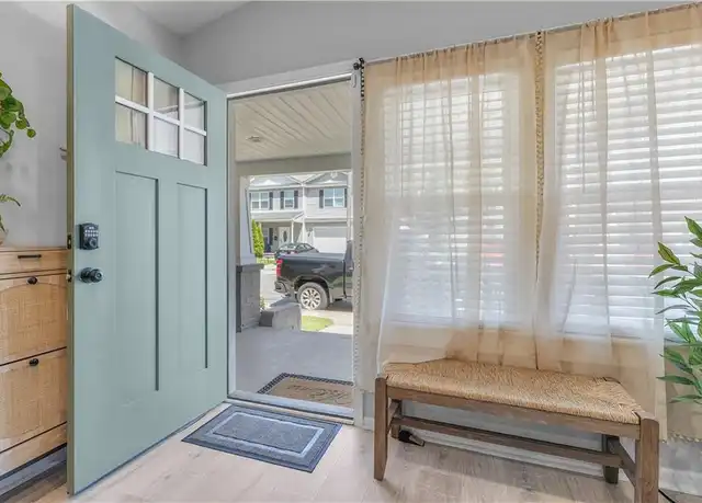 Property at 909 Florida St, Hampton, VA, 23669, 3 beds, 1 bath, [object Object]