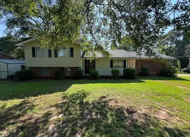 Property at 104 Sunnydale Dr, Warner Robins, GA, 31088, 5 beds, 2.5 baths, [object Object]