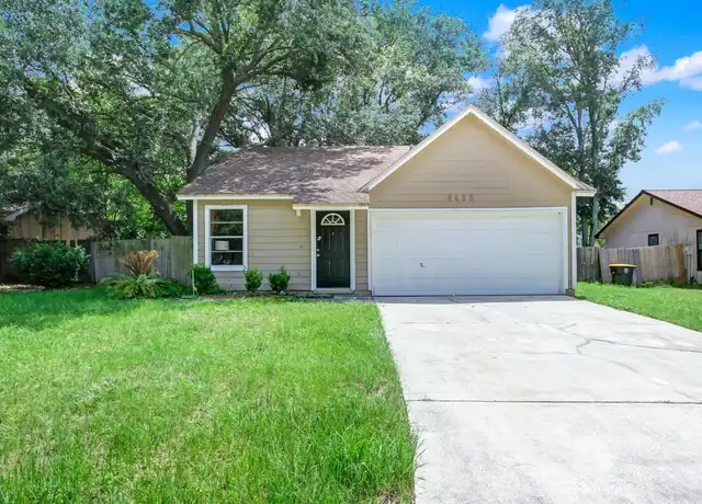 Property at 6423 Sable Woods Dr E, Jacksonville, FL, 32244, 3 beds, 2 baths, [object Object]