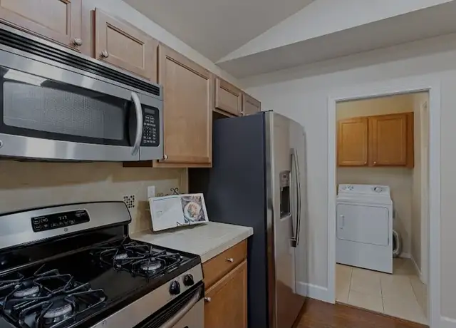 Photo of 12117 122nd Ave E, Puyallup, WA 98374