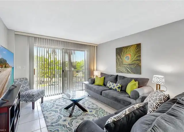 Property at 1300 Gulf Shore Blvd N #407, Naples, FL, 34102, 2 beds, 2 baths, [object Object]