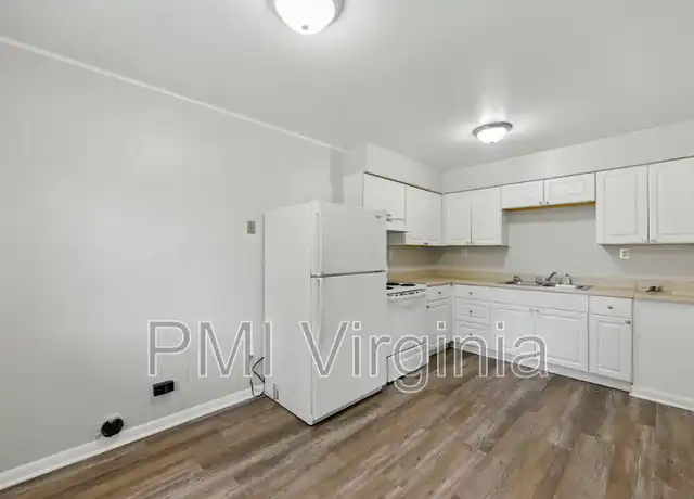 Property at 2421 Courtney Ave Unit 1, Norfolk, VA, 23504, 2 beds, 1 bath, [object Object]