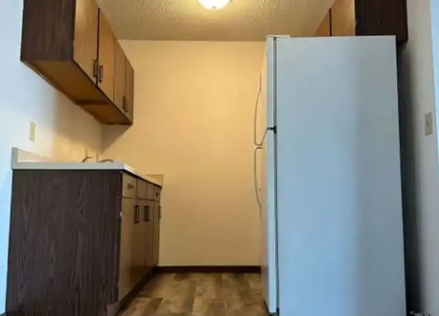 Property at 636 Monroe St Unit 8, Anoka, MN, 55303, 1 bed, 1 bath, [object Object]
