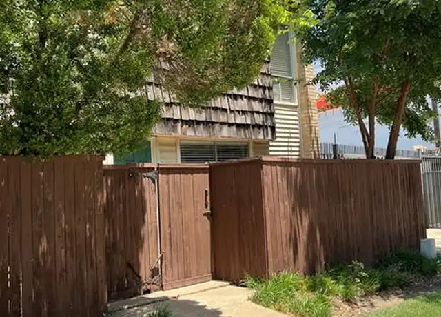 Property at 2702 Douglas Ave #101, Dallas, TX, 75219, 1 bed, 1 bath, [object Object]