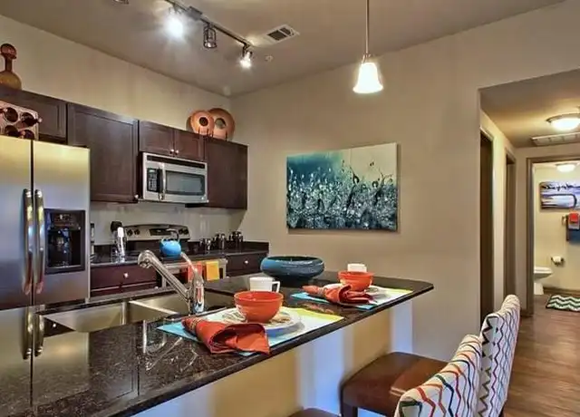 Property at 401 N Main St, Fort Worth, TX, 76164, 1 bed, 1 bath, [object Object]