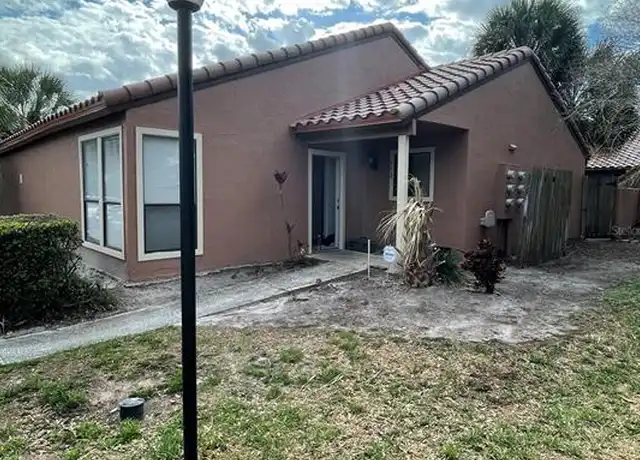 Property at 652 Saint Johns Ct, Winter Park, FL, 32792, 2 beds, 2 baths, [object Object]