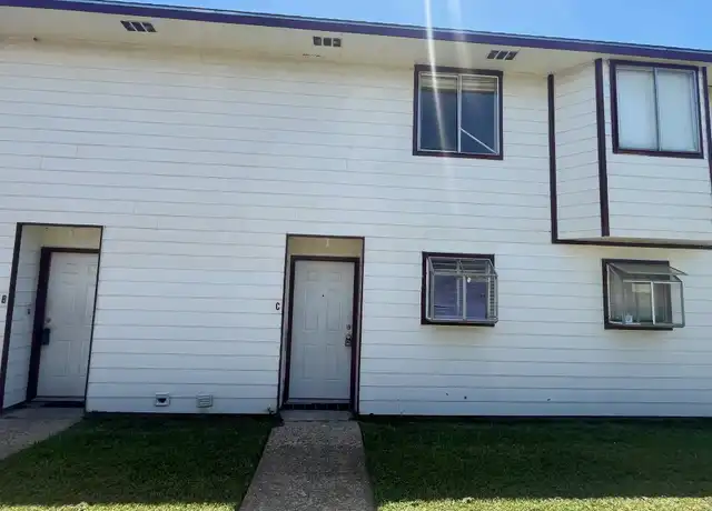 Property at 1736 Jade Ave Unit C, Baton Rouge, LA, 70810, 2 beds, 2.5 baths, [object Object]