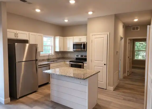 Property at 2180 Prospector Ct Apt 3711, Bowling Green, KY, 42101, 2 beds, 2 baths, [object Object]
