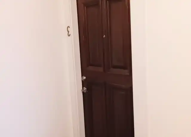 Property at 410 E Evergreen St, San Antonio, TX, 78212, 1 bed, 1 bath, [object Object]