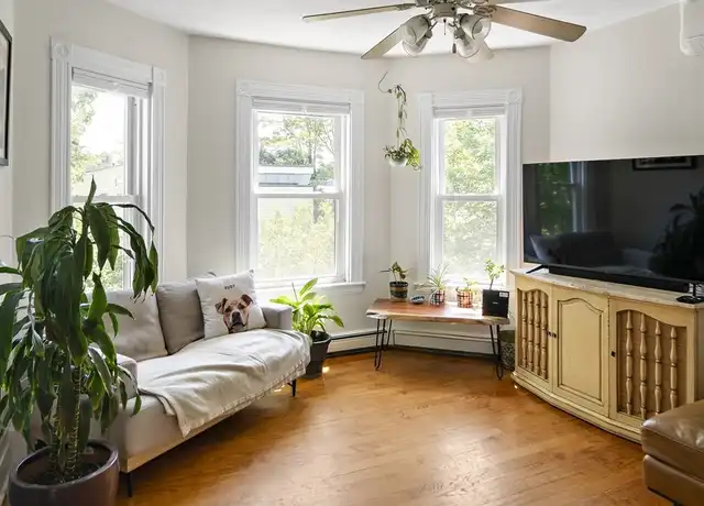 Property at 39 Regent St #3, Cambridge, MA, 02140, 3 beds, 1 bath, [object Object]