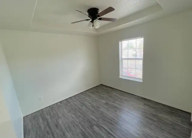 Property at 403 N Broadway St Apt 5, McAllen, TX, 78501, 1 bed, 1 bath, [object Object]
