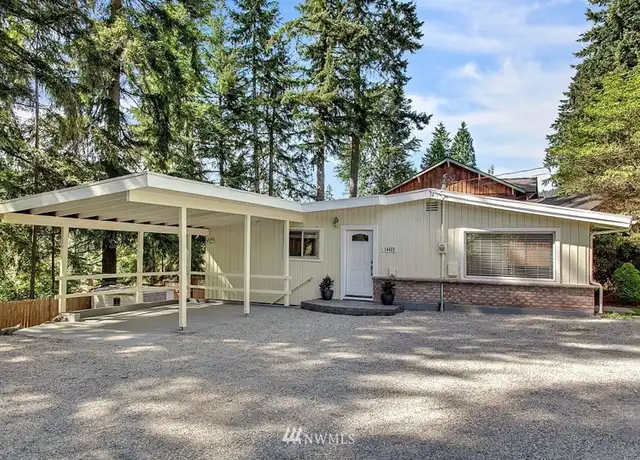 Property at 10423 148th Ave SE, Renton, WA, 98059, 3 beds, 2 baths, [object Object]