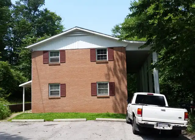 Property at 2 Woodsview Heights Rd Unit A, Charleston, WV, 25302, 2 beds, 1.5 baths, [object Object]