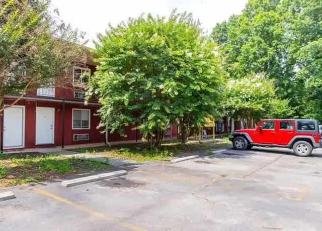 Property at 201 Avenue B Unit 11, Knoxville, TN, 37920, 1 bed, 1 bath, [object Object]