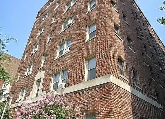 Photo of 2517 K St NW, Washington, DC 20037