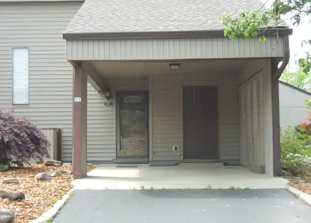 Property at 36 Lakeshore Ter #11, Crossville, TN, 38558, 2 beds, 2 baths, [object Object]