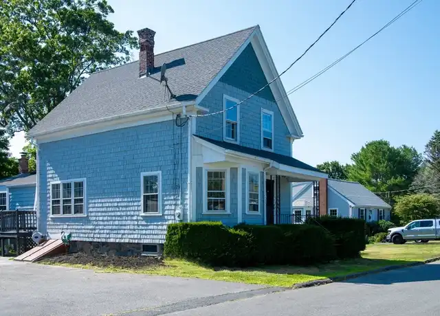Property at 23 Walnut St Unit 1, Danvers, MA, 01923, 4 beds, 2 baths, [object Object]