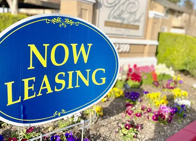 Property at Valley Oak - 2300 Oakdale Rd, Modesto, CA, 95355, 1-2 bed, 1-2 bath, [object Object]