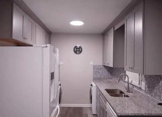 Property at 254 Hurdle Dr Unit B, Chesapeake, VA, 23322, 2 beds, 1 bath, [object Object]