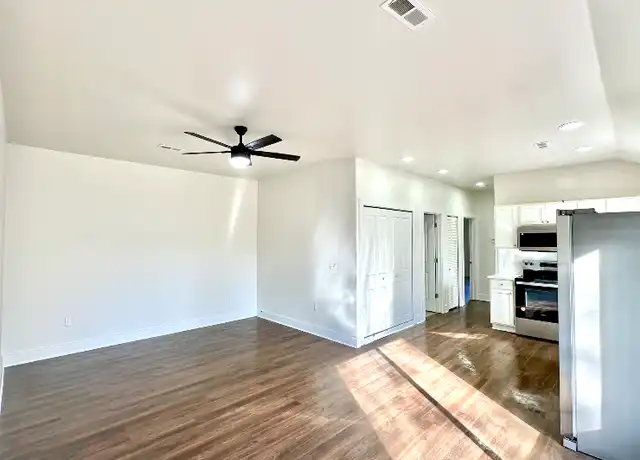 Property at 1215 Corporate Dr Unit 114, Adrian, MI, 49221, 2 beds, 2 baths, [object Object]