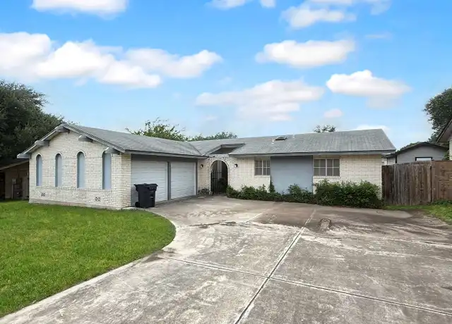 Property at 4207 Bayliss St, San Antonio, TX, 78233, 3 beds, 2 baths, [object Object]