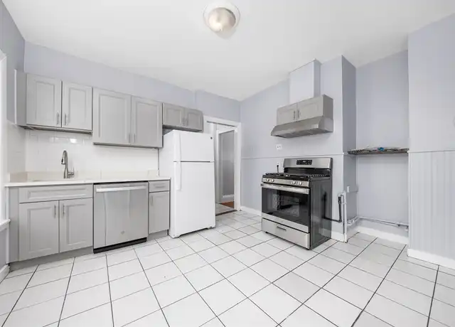 Property at 18 Edith Ave Unit 2, Everett, MA, 02149, 2 beds, 1 bath, [object Object]