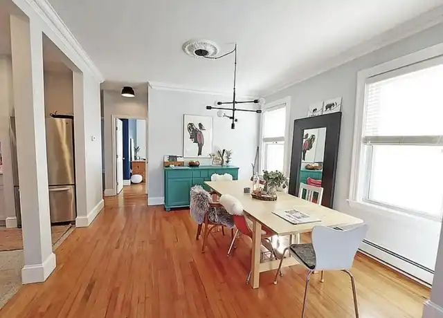 Property at 118 Franklin St #3, Brookline, MA, 02445, 3 beds, 2 baths, [object Object]