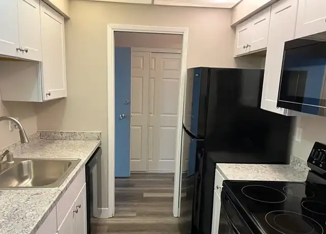 Property at Marymount Manor - 1405 Marshall St, Redwood City, CA, 94063, 1-2 bed, 1-2 bath, [object Object]