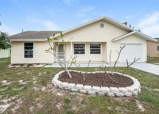 Property at 10720 Figtree Ct, Lehigh Acres, FL, 33936, 3 beds, 2 baths, [object Object]