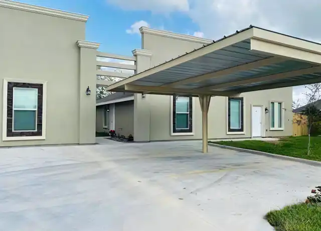 Property at 2210 Taxco Ct Unit 4, Edinburg, TX, 78542, 2 beds, 2 baths, [object Object]