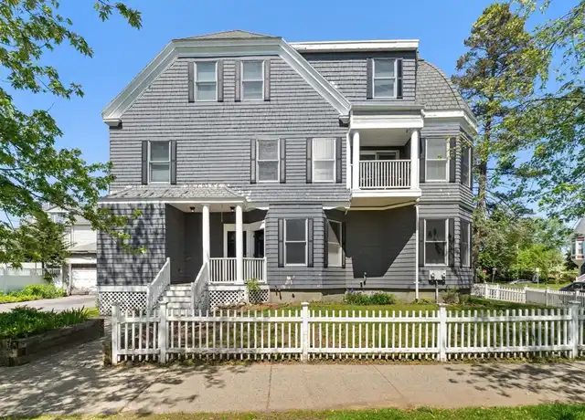 Property at 179 Ocean St Unit 1, Lynn, MA, 01902, 3 beds, 1 bath, [object Object]