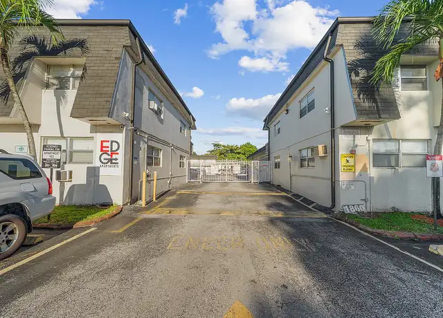Photo of 1860 SW 68th Ave, Miramar, FL 33023
