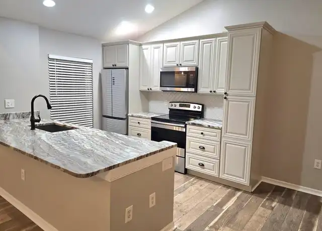 Property at 4270 Castlebridge Ln #1722, Sarasota, FL, 34238, 2 beds, 2 baths, [object Object]